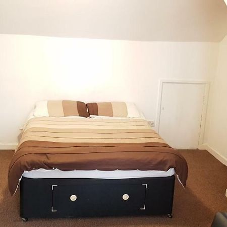 140 Midland Road Hotell Luton  Exteriör bild