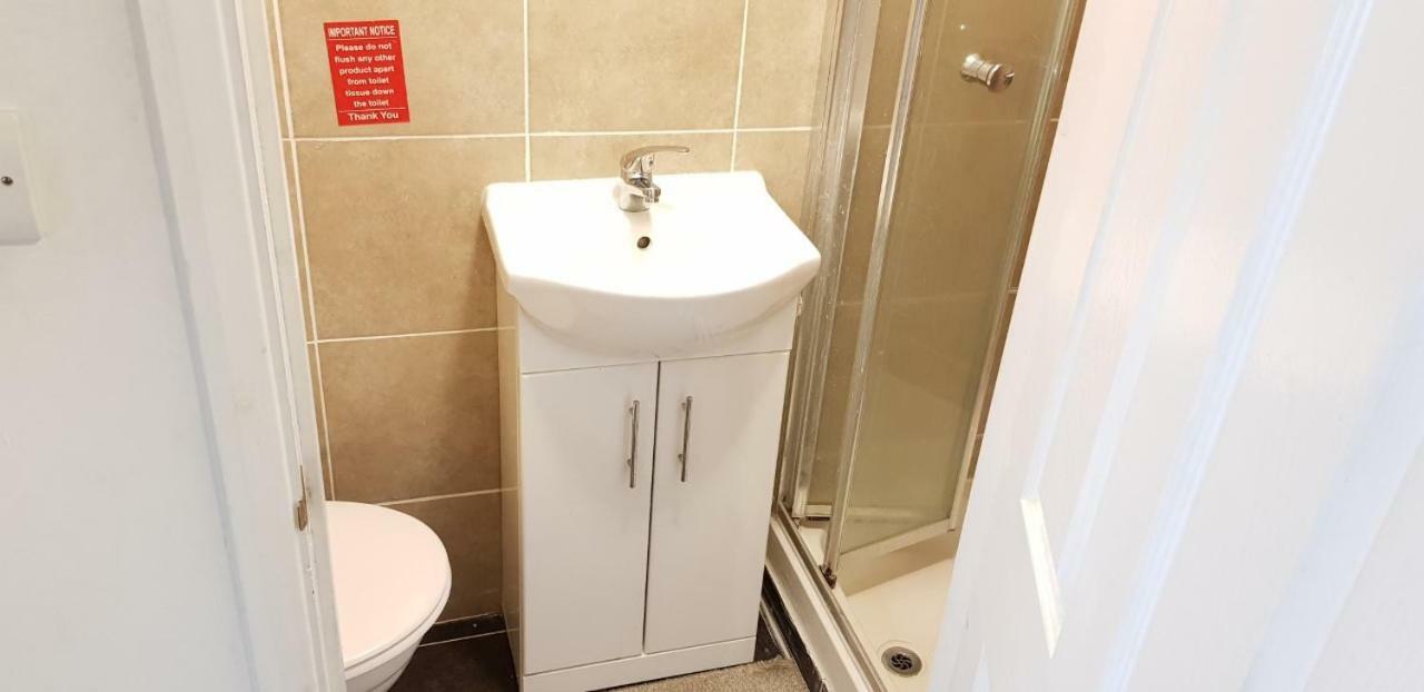 140 Midland Road Hotell Luton  Exteriör bild